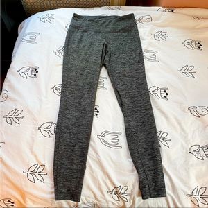 Old Navy active go dry fitted leggings